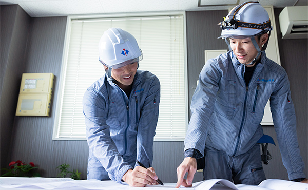 写真：電気工事